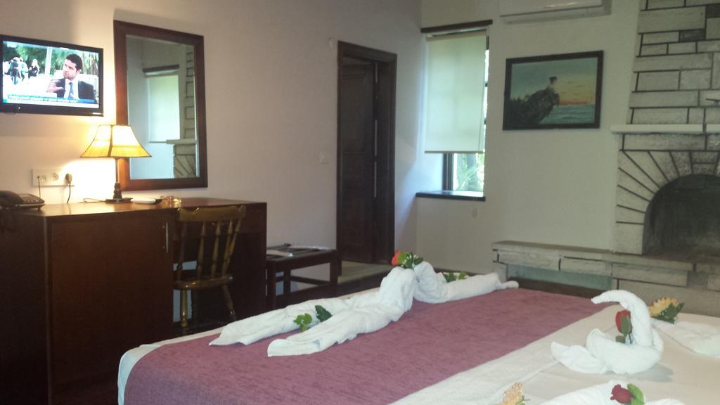 Kaleici Ozkavak Hotel Antalya Værelse billede